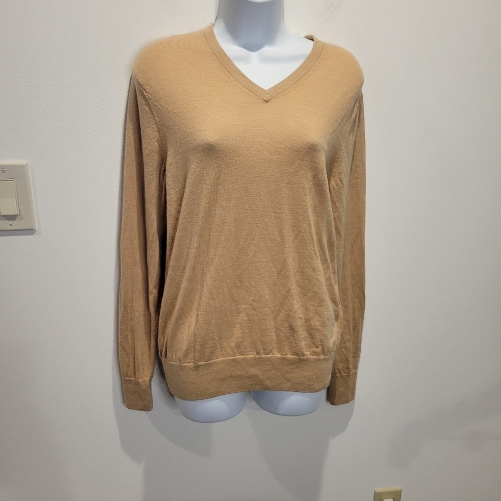 Uniqlo Womens Size S Wool Beige Vneck Sweater